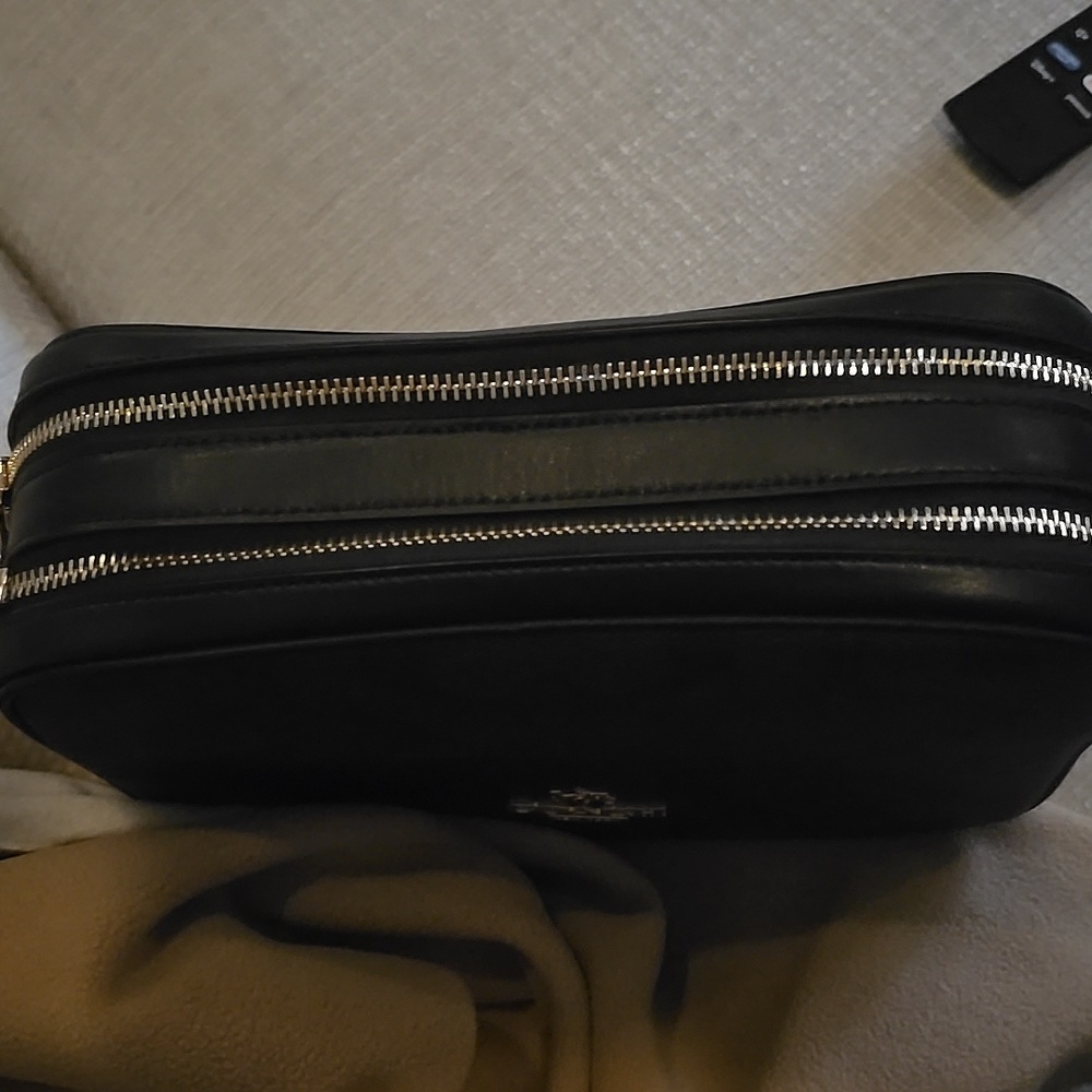 Coach Signature Black and Brown Crossbody Bag - Picture 5 of 9